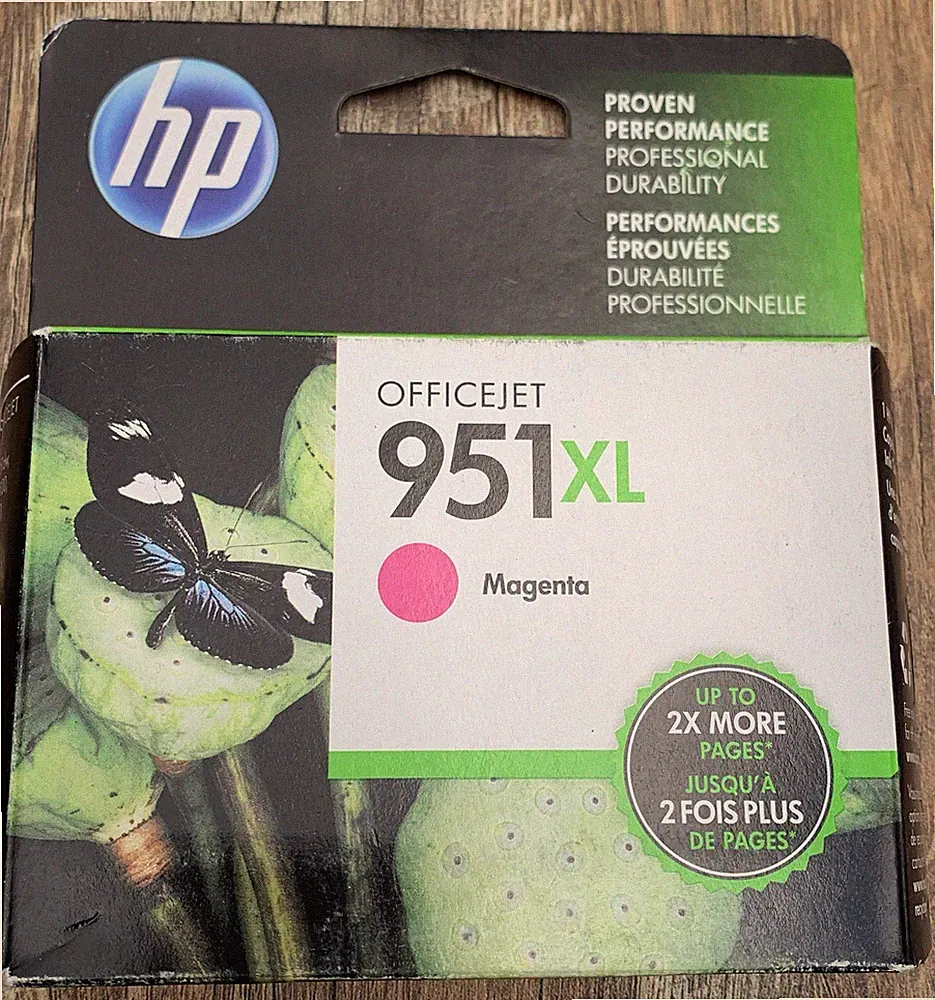 HP 951XL Printer Ink Cartridge Magneta New In Box Sealed Genuine Exp 10/2017